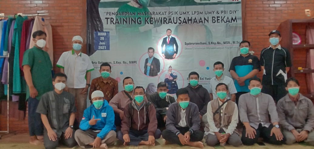 UMY dan PBI DIY Selenggarakan Training Kewirausahaan Bekam